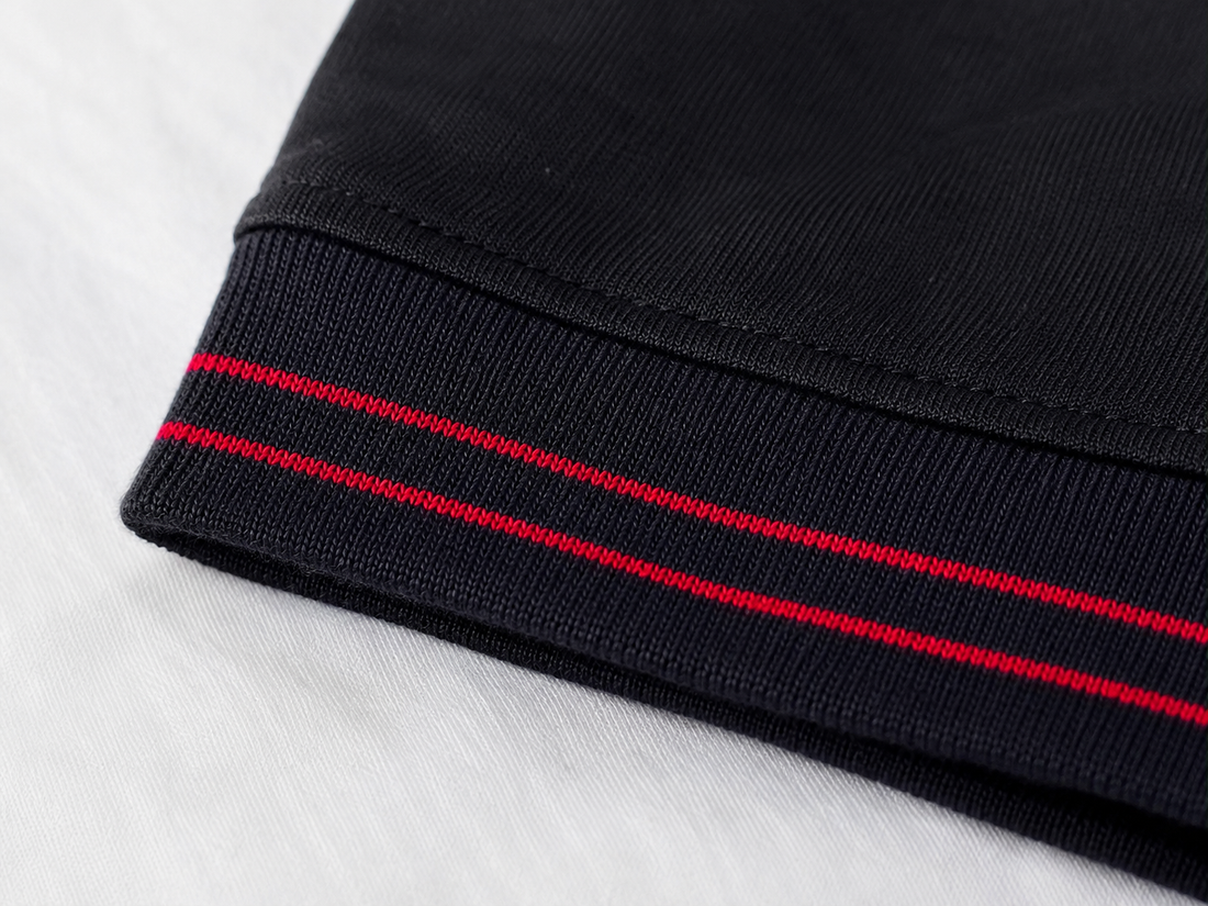 T-Shirt Masculino Negro Puños y Cuellos Tejidos