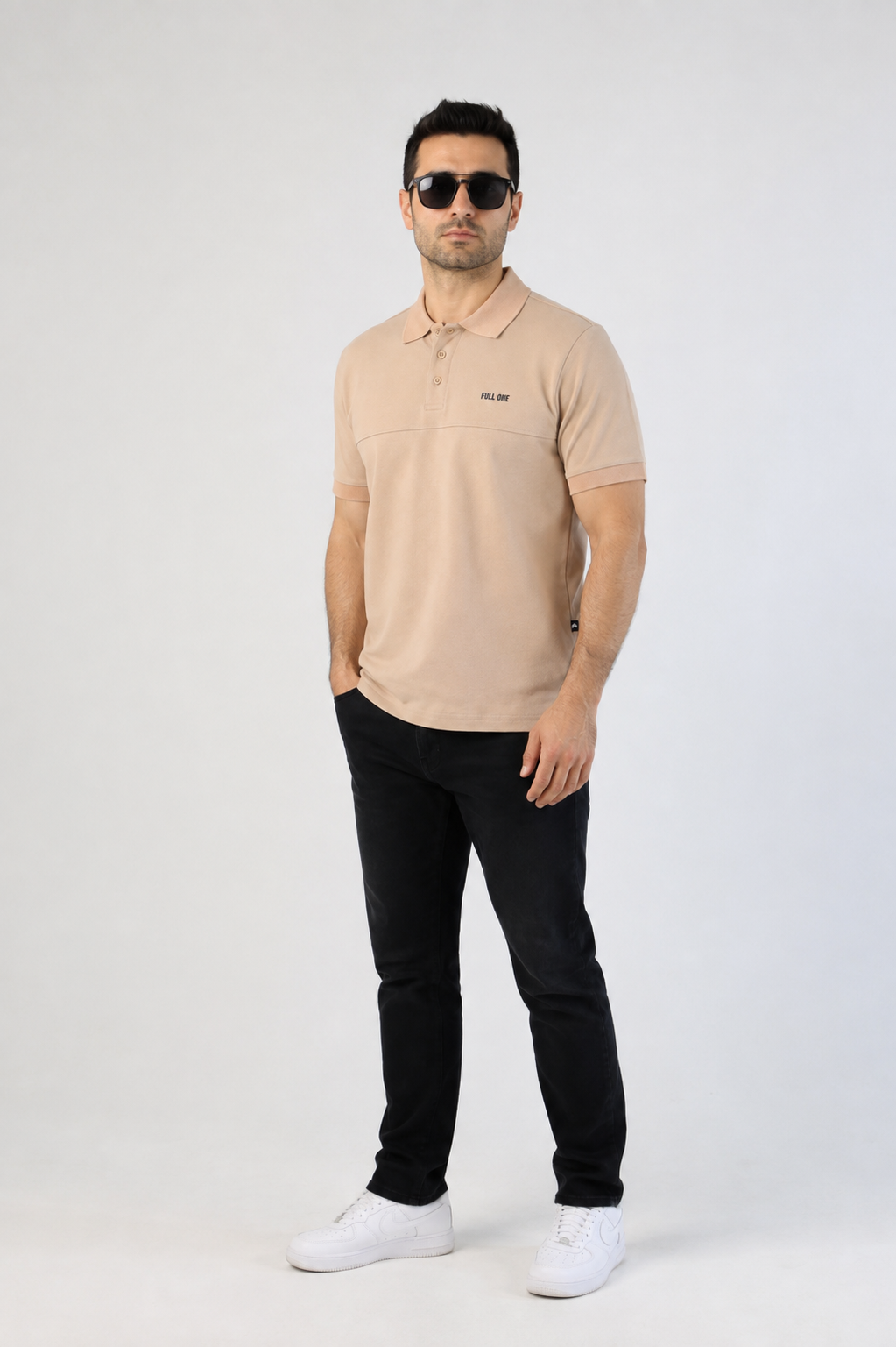Polo Masculina con Corte en Delantero Color Caqui